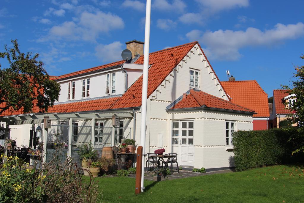 Hjarbaek Bed And Breakfast Exterior photo